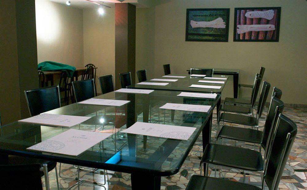 Hotel Ristorante Alcide Поджибонси Экстерьер фото